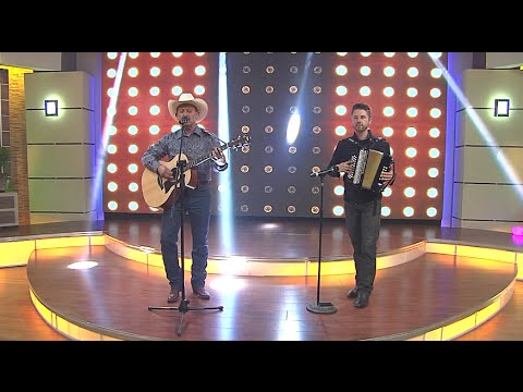 Gente Regia – Javier Molina y Dwayne Verheyden "Cowboy cumbia"