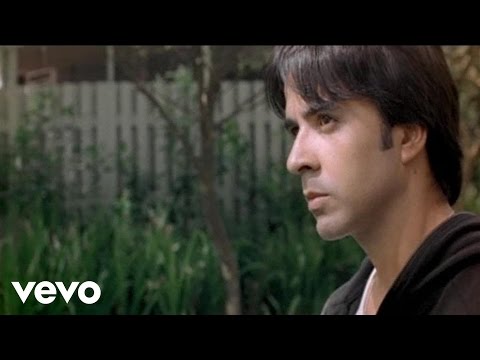 Luis Fonsi – No Me Doy Por Vencido