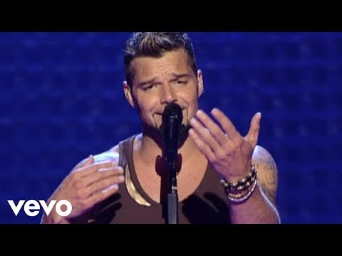 Ricky Martin – Tal Vez (Live Black & White Tour)