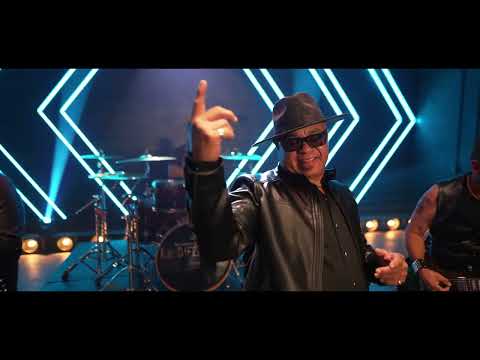 Ricardo Castillon Y La Diferenzia – Ya No Me Duele (Official Video)